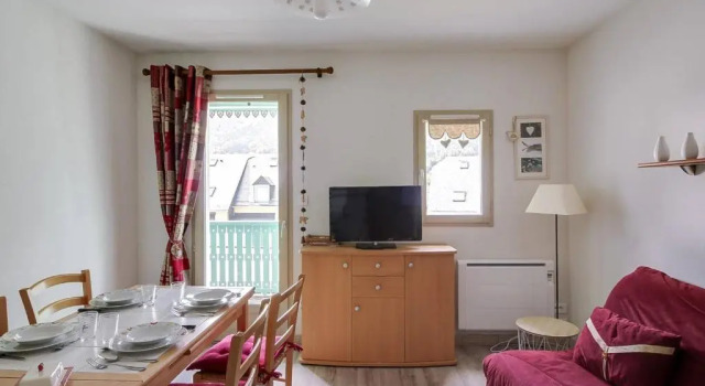 Chalet Duplex 4 Pers. avec Parking, Proche Télécabine et Commerces, Ski à 1700m - FR-1-401-39, Забронировать Шале Котре Pyrenees National Park, рядом с Cauterets Baths