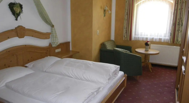 Hotel Garni Ferienhof, Забронировать Отель Отели Майрхофен 4 звезды, рядом с Конгресс-центр Europahaus, 4*