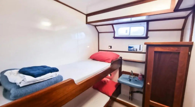 The Cabin Haarlem - Hostel, Забронировать Хостел Хостелы Харлема, рядом с Lunchcafé Teylers Museum, Хостел