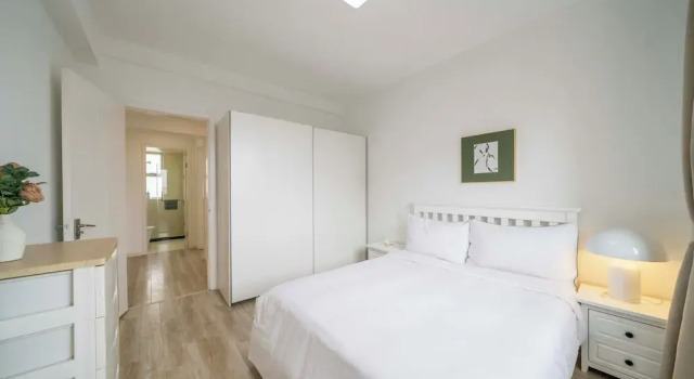 Tyms Family 4BR 2BA APT Residence, Varaa Bed and Breakfast Changning 