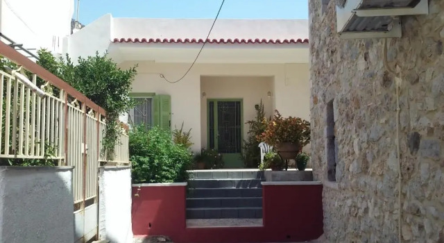Danesi House