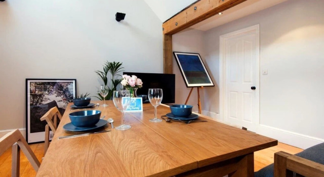 The Loft Wimbledon Retreat - MAO