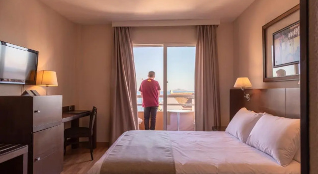 Двухместный номер Standard с балконом Hotel Cristina