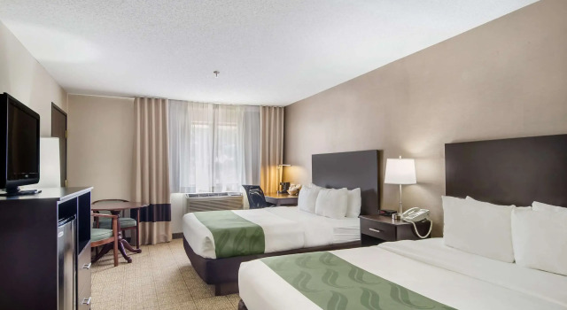 Четырёхместный номер Standard Comfort Inn Goodland
