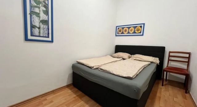 Cozy 2BR Apartment Near Danube River, Prenota Appartamento Vienna Austria