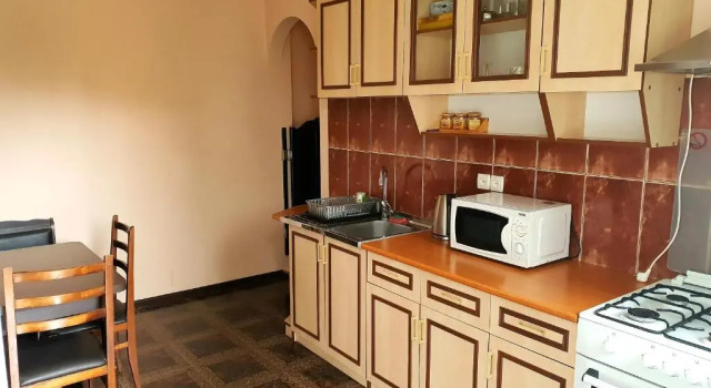 House For Rent, Daily, Забронировать Отель Тбилиси Регион Тбилиси, рядом с Стадион имени Михаила Месхи