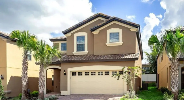 Nice Court Villa Windsor At Westside 1893