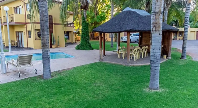 Номер Standard Sunriver Kalahari Lodge Riverside stay in Upington