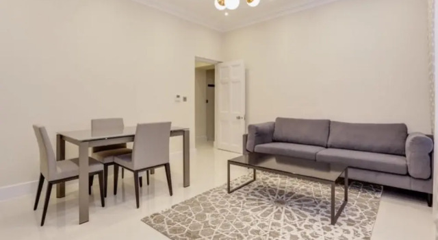 Luxury Mayfair 1 bed Apartment With A C