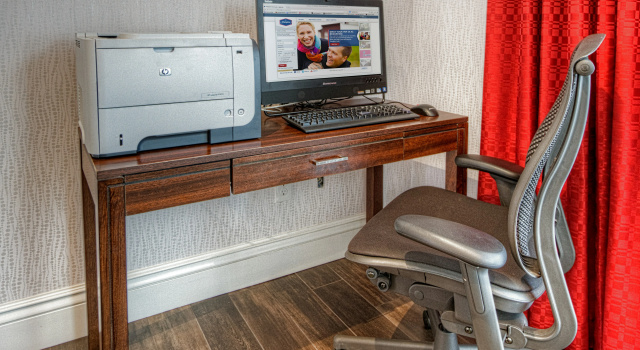 Hampton Inn Milpitas, Забронировать Отель Милпитас 
