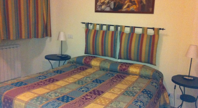 The Flower B & B, Rezervovat Hotel Hotely v Lazio s parkováním, Parkování