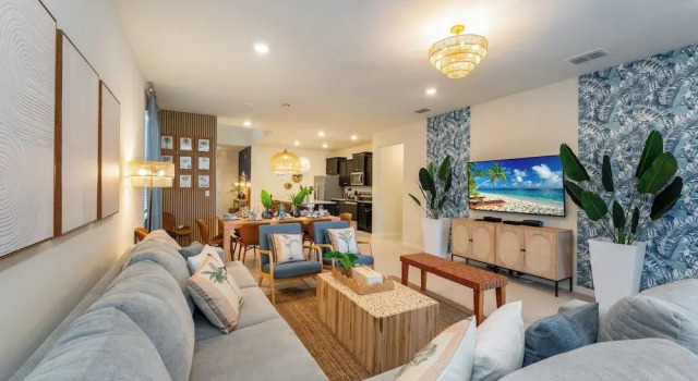 Dazzling New 7BR Villa  Disney Theme Rms