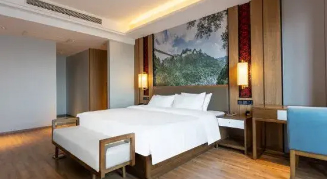 Люкс с красивым видом из окна Jiutian Ruifeng International Hotel