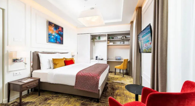 Двухместный номер Premium Three Corners Avenue Hotel