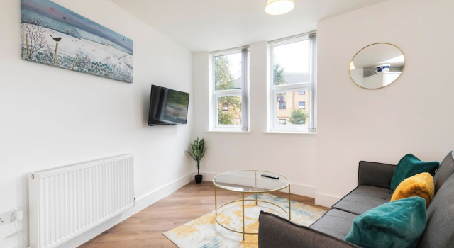 Stylish Flat in Romford - 5mins for Elizabeth Line, Varaa Huoneisto Asunnot kohteessa Merseyside, Huoneisto