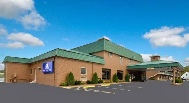 Кровать в общем номере Americas Best Value Inn Goodlettsville Nashville N