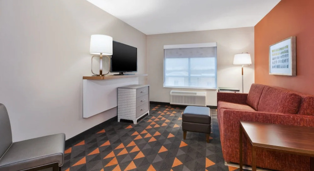 Люкс c 1 комнатой Holiday Inn & Suites - Toledo Southwest - Perrysburg by IHG