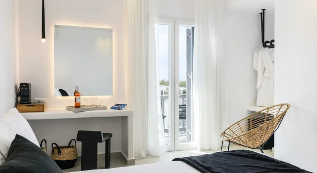 Люкс с частичным видом на море Sunset Windmills Suites