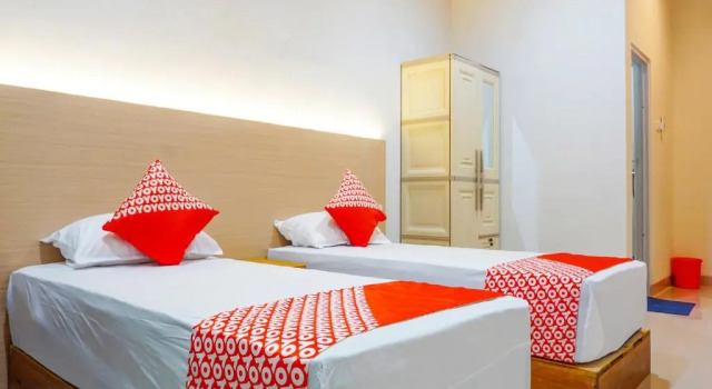 Номер Standard OYO 91648 Losari Homestay