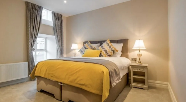 Kingston’s Townhouse, Book Guesthouse Hotels in Kerry with Parking, Parking