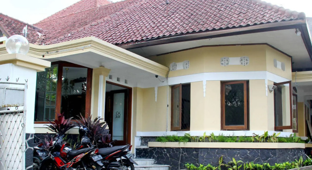 Lombok Ethnic Bandung