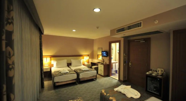 Трёхместный номер Standard Yasmak Comfort Hotel