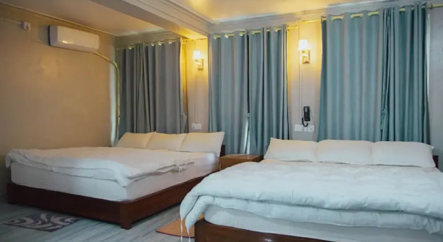 Deurali Marwadi Hotel & Restaurant, Prenota Hotel Pokhara Gandaki Pradesh Province