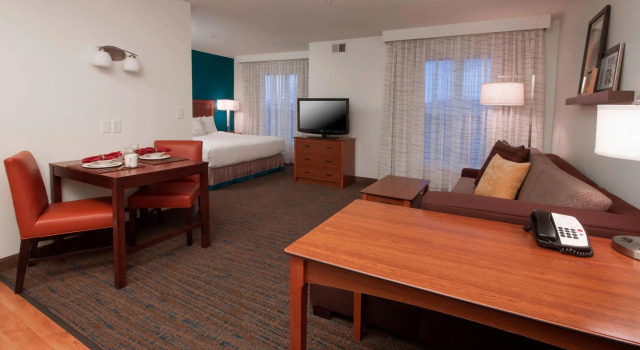 Двухместная студия Residence Inn by Marriott Des Moines West at Jordan Creek Town Center
