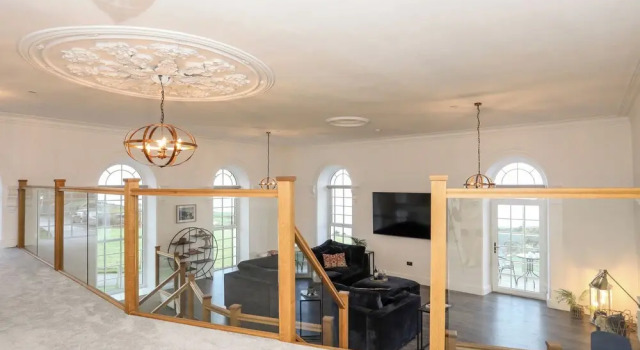Capel Bethania, Book Hotel Hoteller i Pistyll med parkering, Parkering