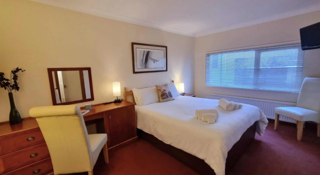 The Four Seasons Hotel, Book Hotel Saint Fillans Perthshire