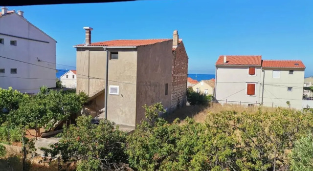 Apartment for a Single Person, Prenota Appartamento Komiza 