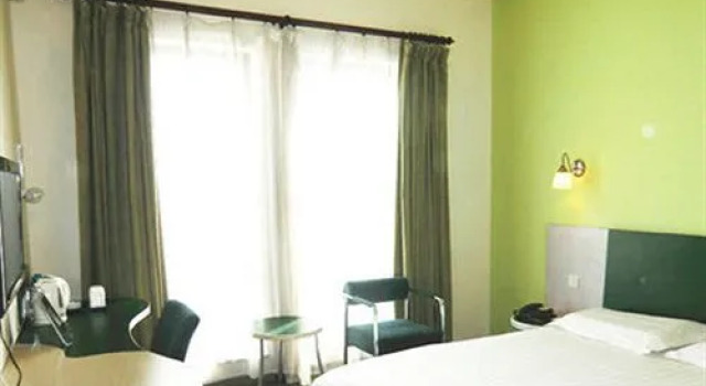 Motel 168 Shanghai Pudong Airport Hunan Avenue Nanhui Branch, Varaa Motelli Shanghai Shanghai