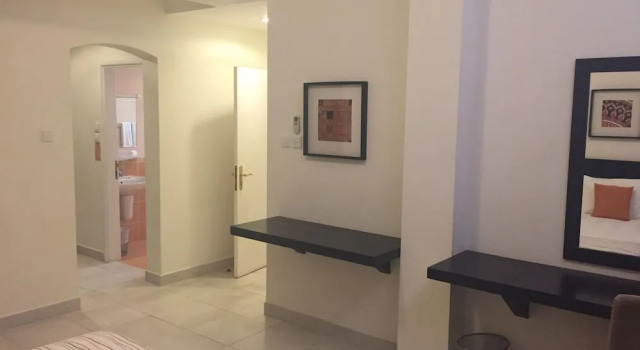 2 makuuhuonetta Standard kattohuoneisto huone parvekkeella Midan Hotel Suites