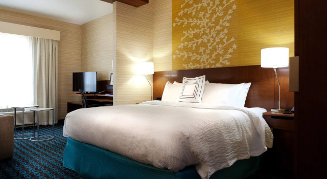 Fairfield Inn & Suites by Marriott Lethbridge, Varaa Hotelli Lethbridge Southern Alberta