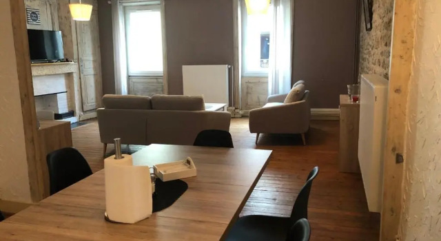 Spacieux appartement 2/6 pers 110m² proche CNPE, Rezervați Apartament Lagnieu 