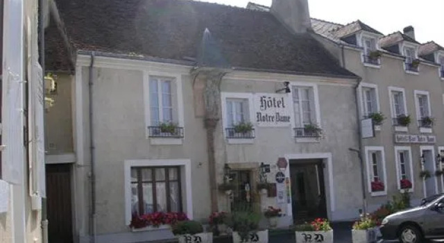 Hotel A Notre Dame, Prenota Hotel La Chatre 