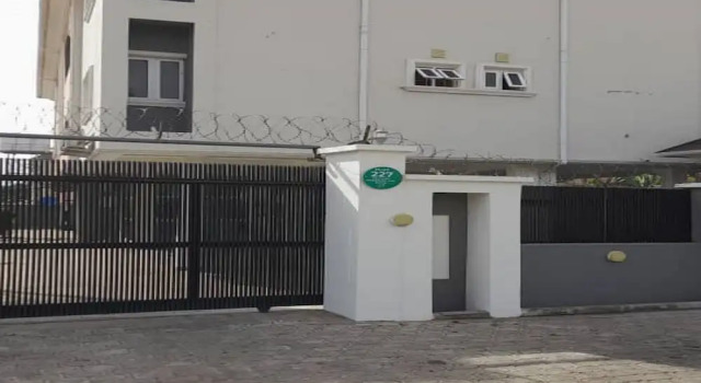 Coded Suites Wuye, Prenota Appartamento Hotel a Bwari con parcheggio, Parcheggio