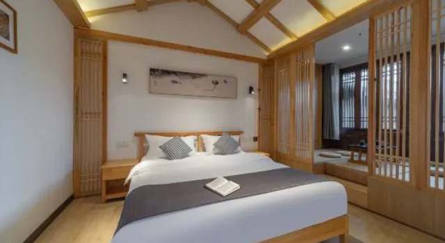 Люкс Premier Qinghuandu Jianfa Inn (Lijiang Ancient City Mufu Branch)