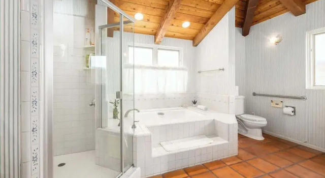 Коттедж 4 Bedroom With Pool in Oceanside
