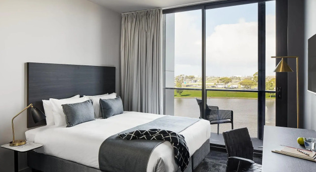 Punthill Caroline Springs, Book Condo Hotel  