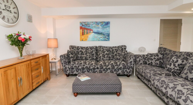 1 Arlington Villas, Забронировать Дом для отпуска Отели Илфракомб с парковкой, рядом с Статуя «Истина», Парковка