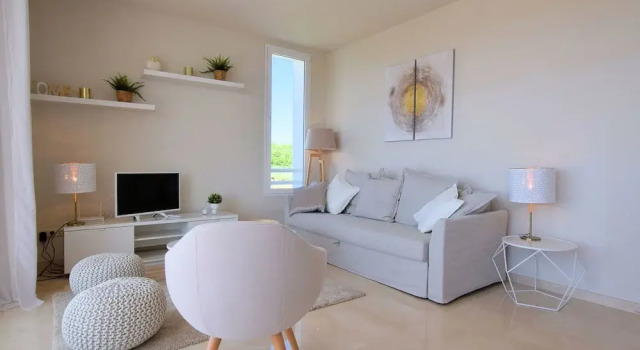 Beautiful Apartment in Estepona With Sauna