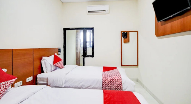 Sean's Residence by OYO Rooms, Rezervovat Hotel Hotely v Medan s parkováním, Parkování