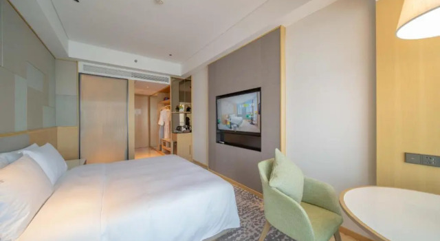 Номер Standard Holiday Inn Qinhuangdao Haigang