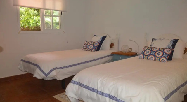 Holiday House Tia Lila, Забронировать Отель Сан-Себастьян-де-ла-Гомера Гомера