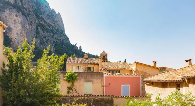 Appartement de charme, spacieux, Moustiers #5