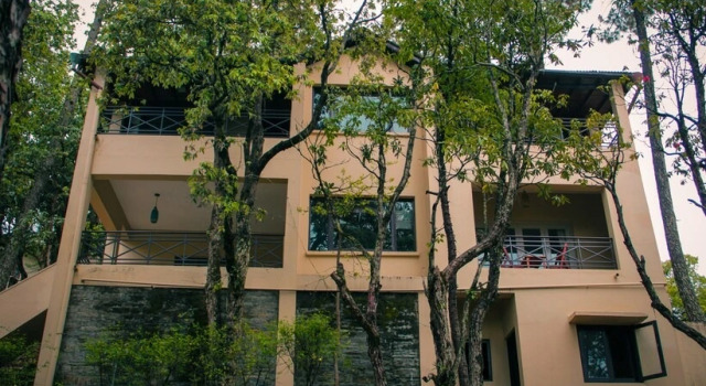 Kasaar Jungle Resort, Rezervovat Lázně / Resort Hotely v Almora s parkováním, Parkování