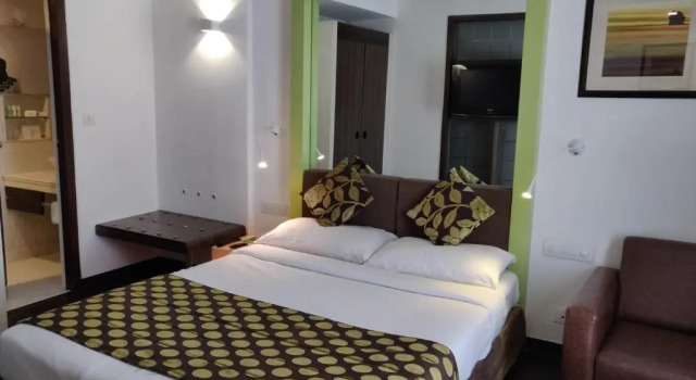 Номер Standard The Fern Residency Ahmedabad, Subhash Bridge, Series by Marriott