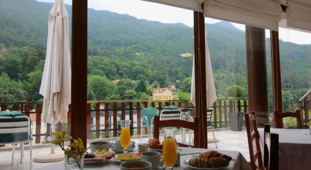 Номер Standard Moderna do Geres Hotel