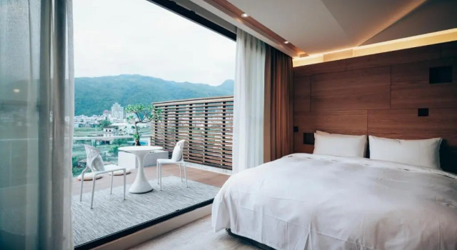 Standard Vierer Zimmer mit Bergblick Onsense Villa
